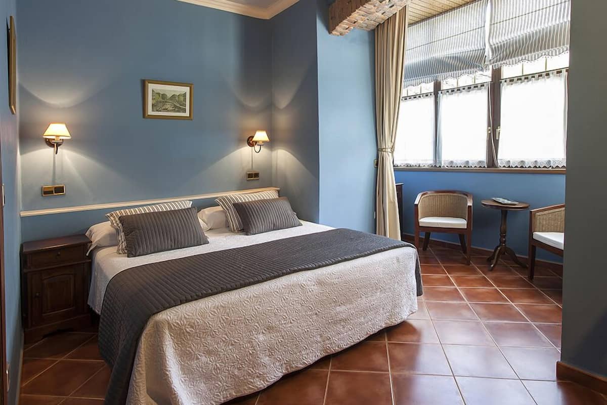 superior double or twin room | minibar, in-room safe, desk, blackout curtains