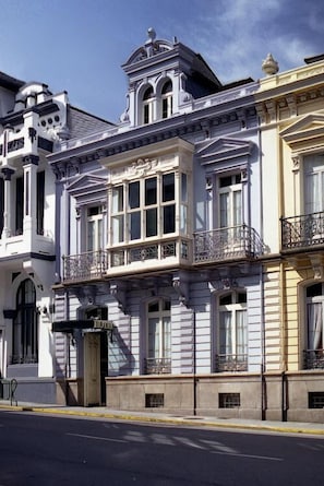 Entrada al alojamiento