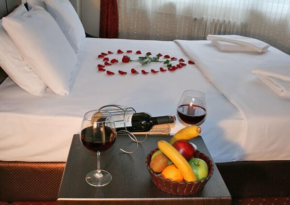 迷你吧、客房內保險箱、書桌、免費搖籃/嬰兒床