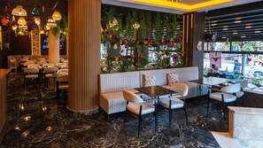 Breakfast, lunch, dinner served; Turkish cuisine  - Hotel Diana (Istanbul)