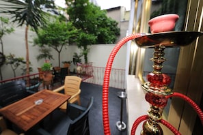 المنطقة المحيطة بالمنشأة