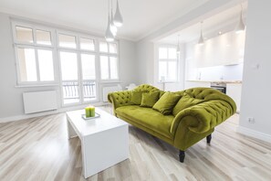 尊貴公寓, 1 間臥室, 城市景 | 客廳 | 平面電視