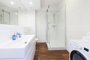 Appartamento Standard | Bagno | Asciugacapelli, asciugamani