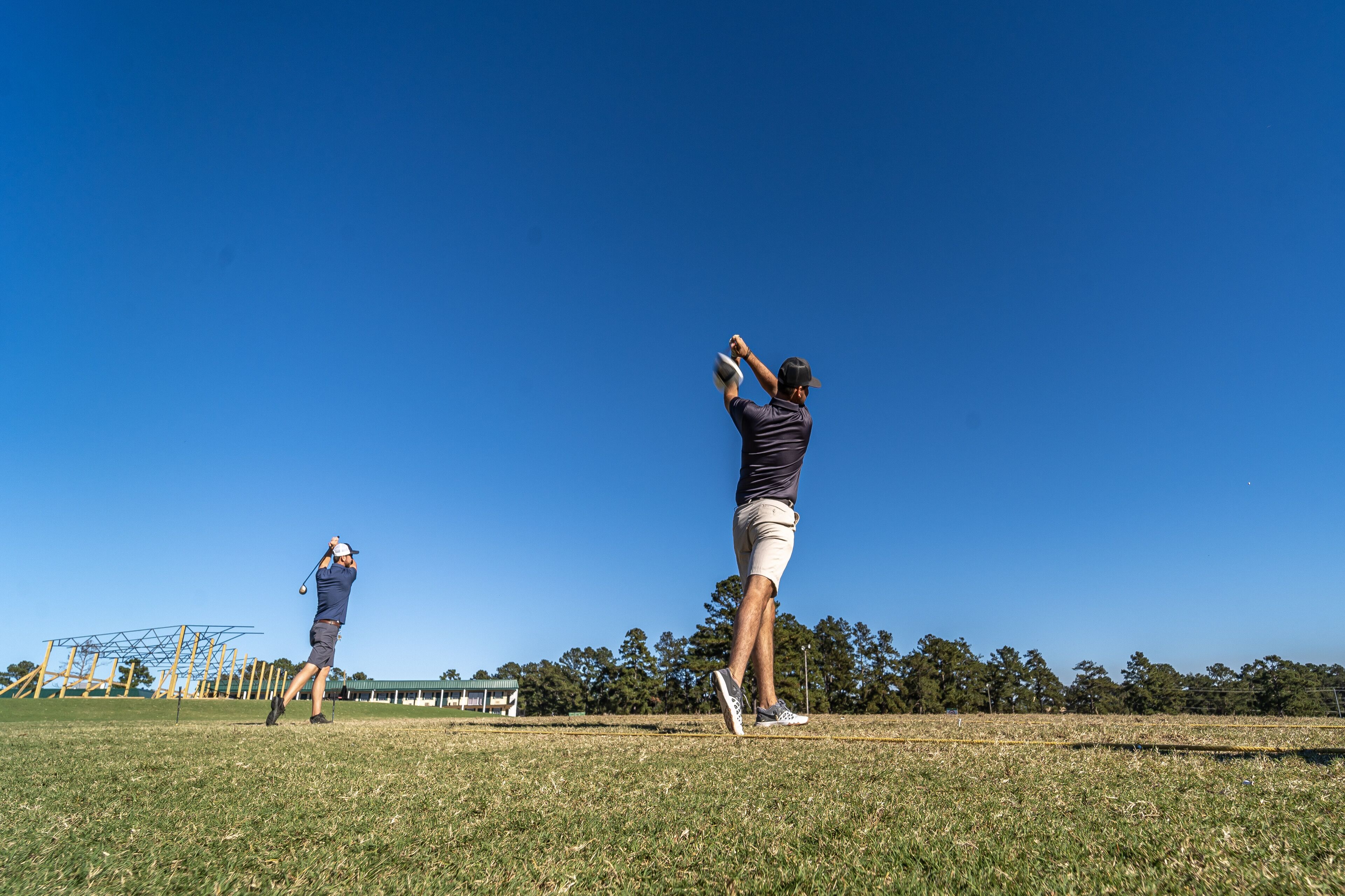 Campo de práctica de golf bajo techo