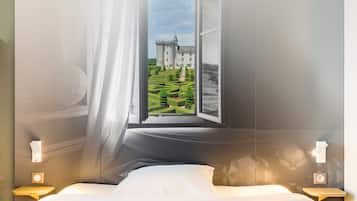 Ropa de cama de alta calidad, escritorio, insonorización y wifi gratis