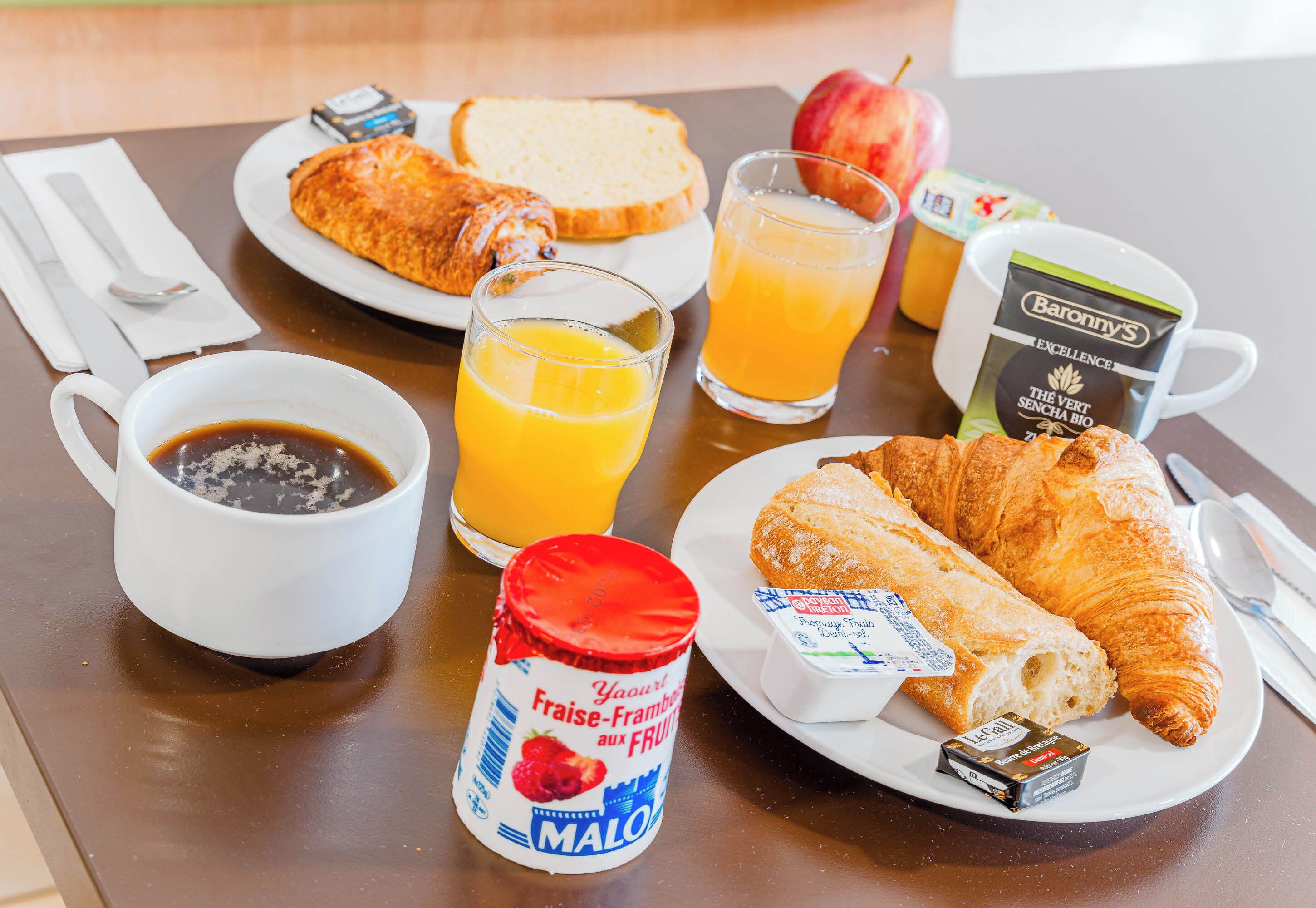 daily buffet breakfast (eur 8.90 per person)