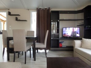 Luxury Mobile Home (4 pers.) | Living room