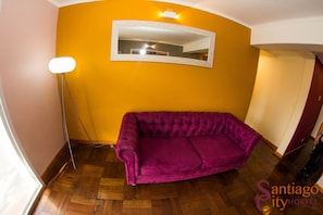 Reception - Hostal Santiago City (Santiago)
