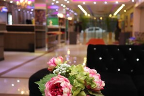 Lobby sitting area - Hotel Luxsur (Encarnacion)