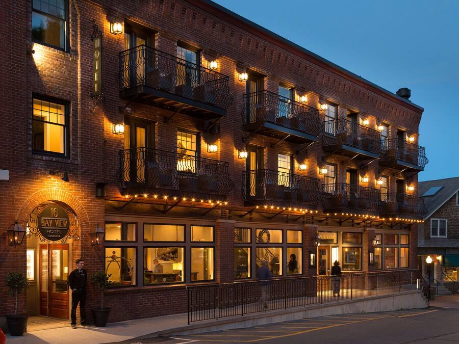 Façade de l’hébergement - soirée/nuit