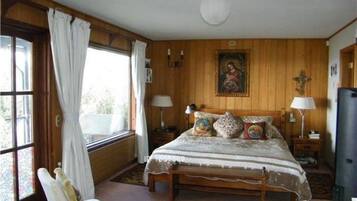 Superior House, 4 Bedrooms, Lagoon View | 4 bedrooms, in-room safe, desk, iron/ironing board