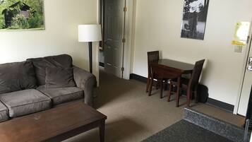 Standard Suite, 1 Bedroom | Blackout curtains, iron/ironing board, free WiFi, bed sheets