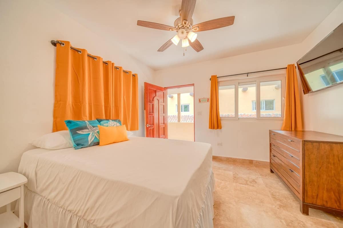 Studio Suite tiện nghi đơn giản | 1 phòng ngủ, bộ đồ giường cao cấp, nệm có lớp đệm bông