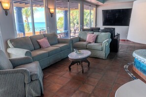 Siesta | Living area