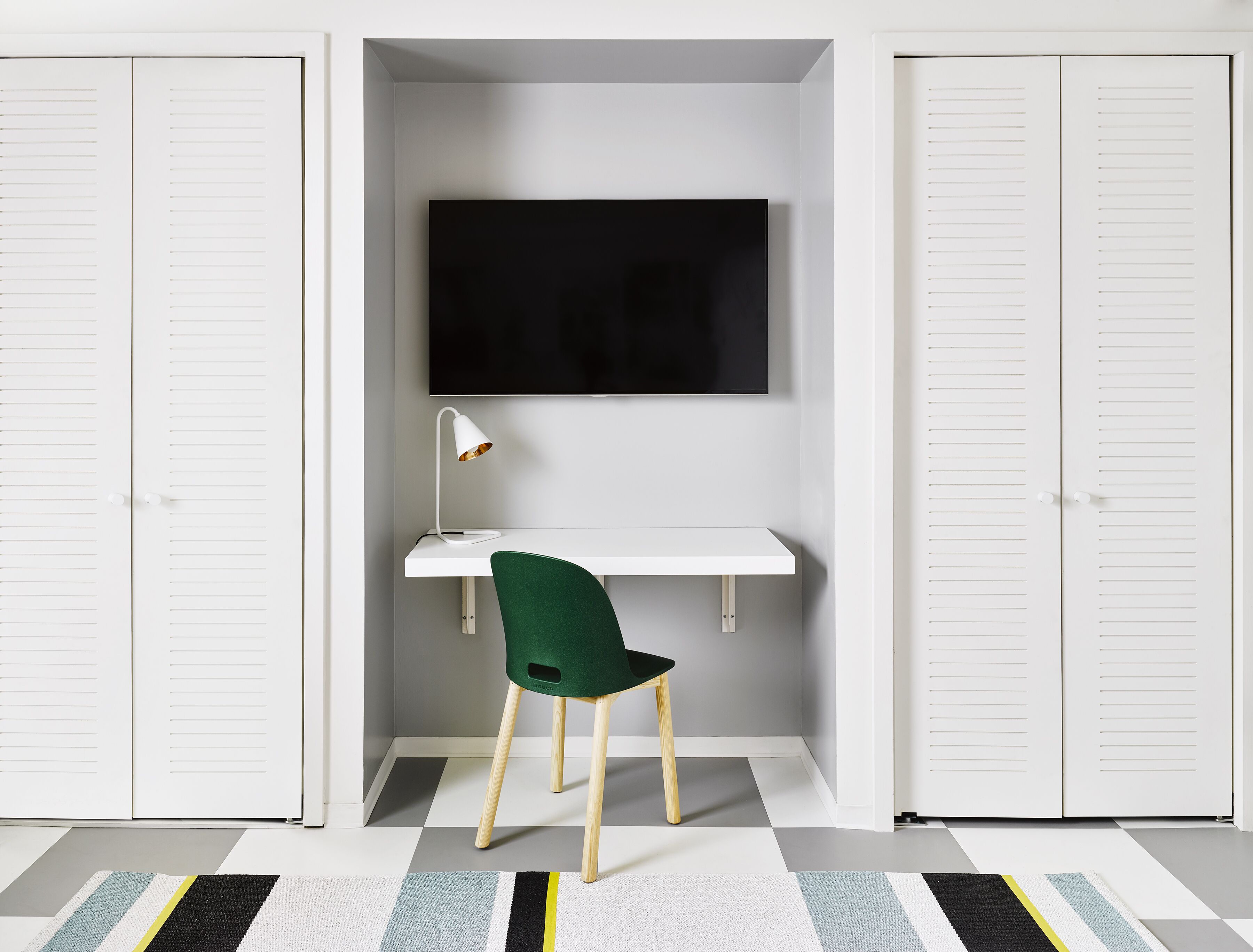 premium bedding, down duvets, pillow-top beds, in-room safe