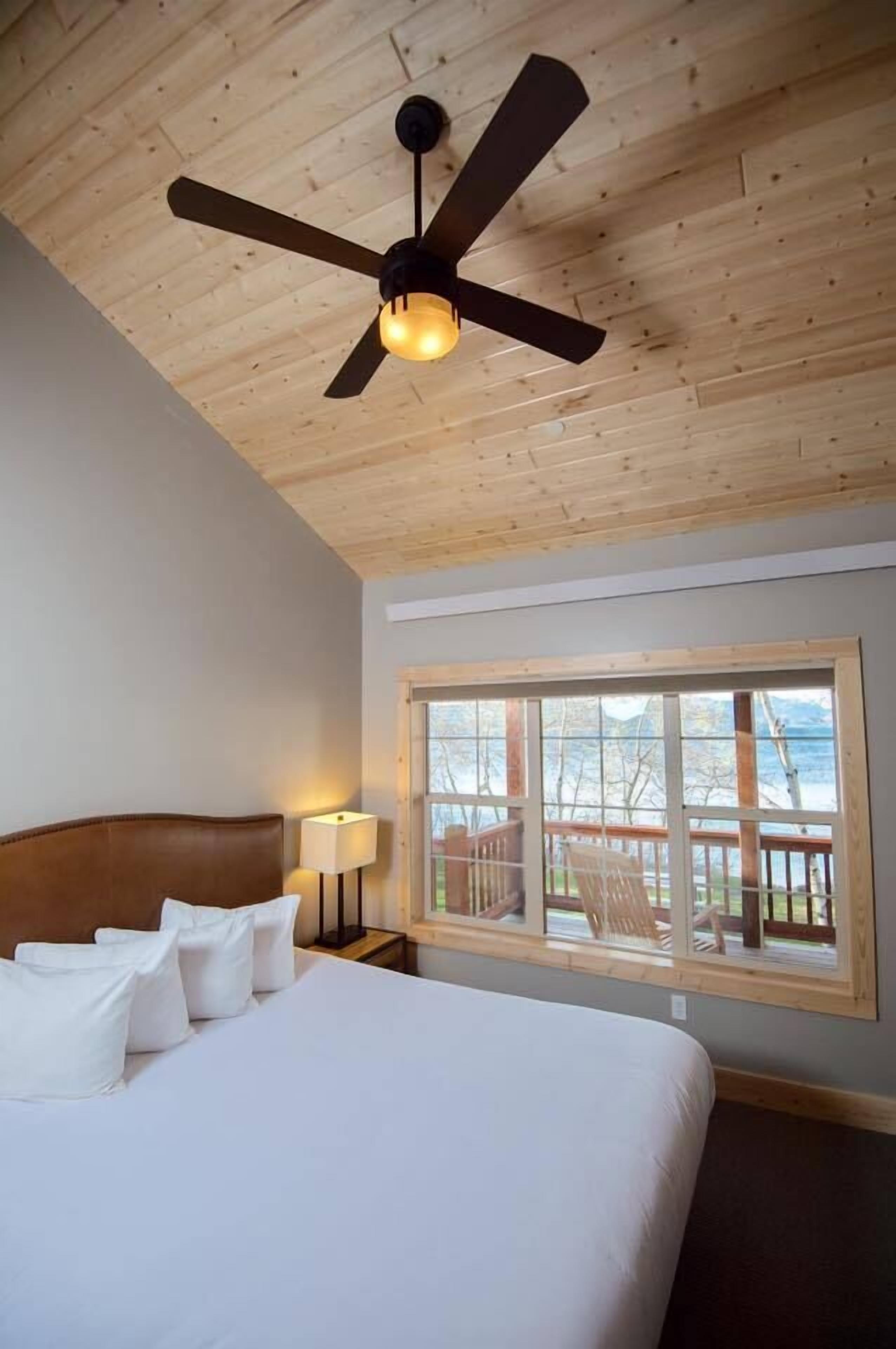 cabin, 1 bedroom, lake view | 1 bedroom, premium bedding, down duvets, pillow-top beds