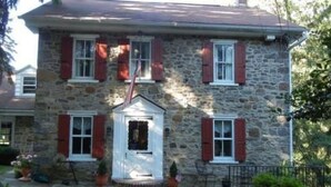 Unclassified image, 5 of 23, button - Mill Stone Bed and Breakfast (Oley)