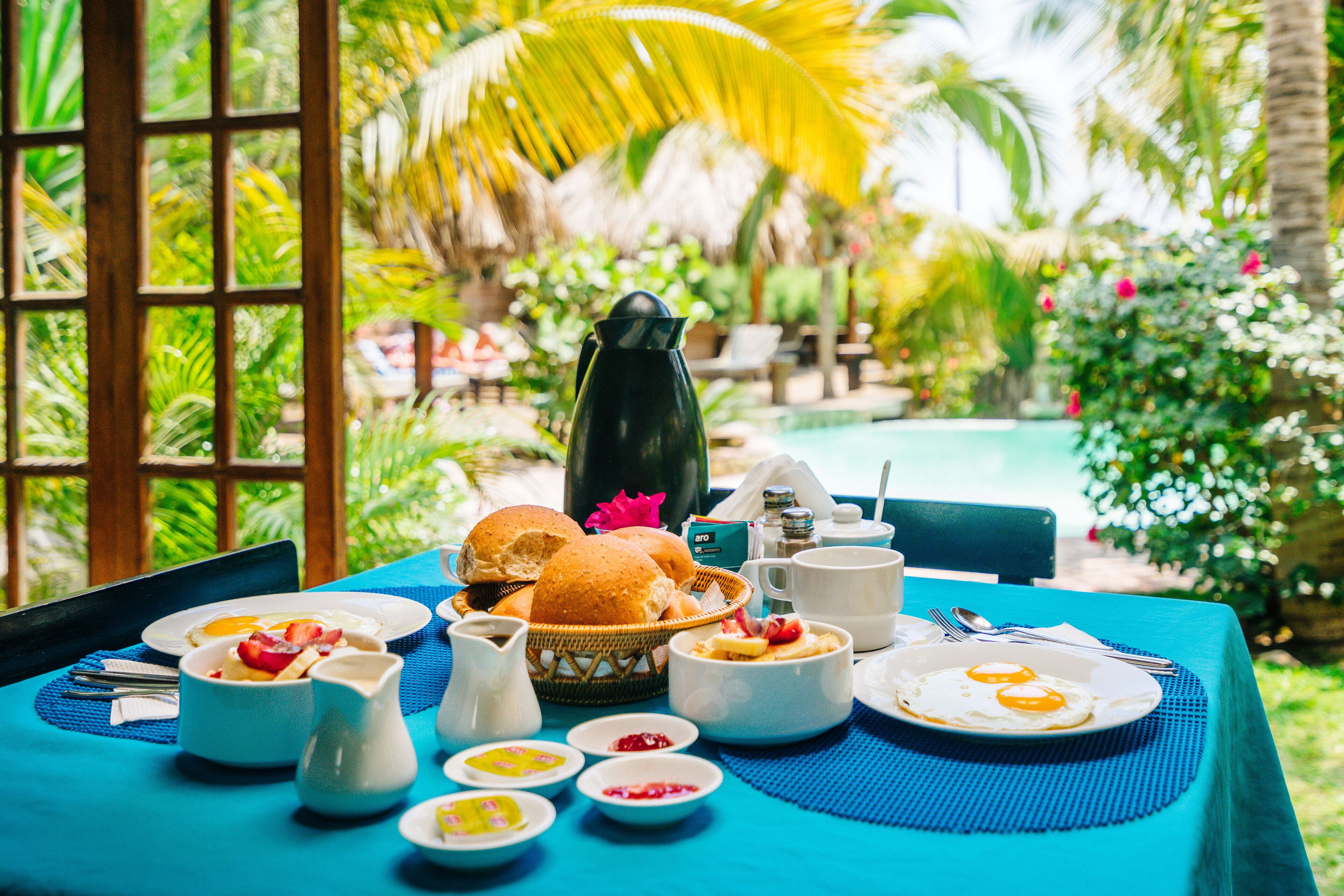 Free daily continental breakfast