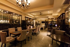 Lobby sitting area - Eureka Fucheng Guesthouse (Tainan)