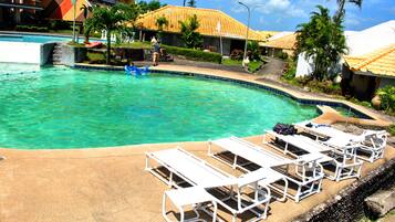 Outdoor pool, sun loungers