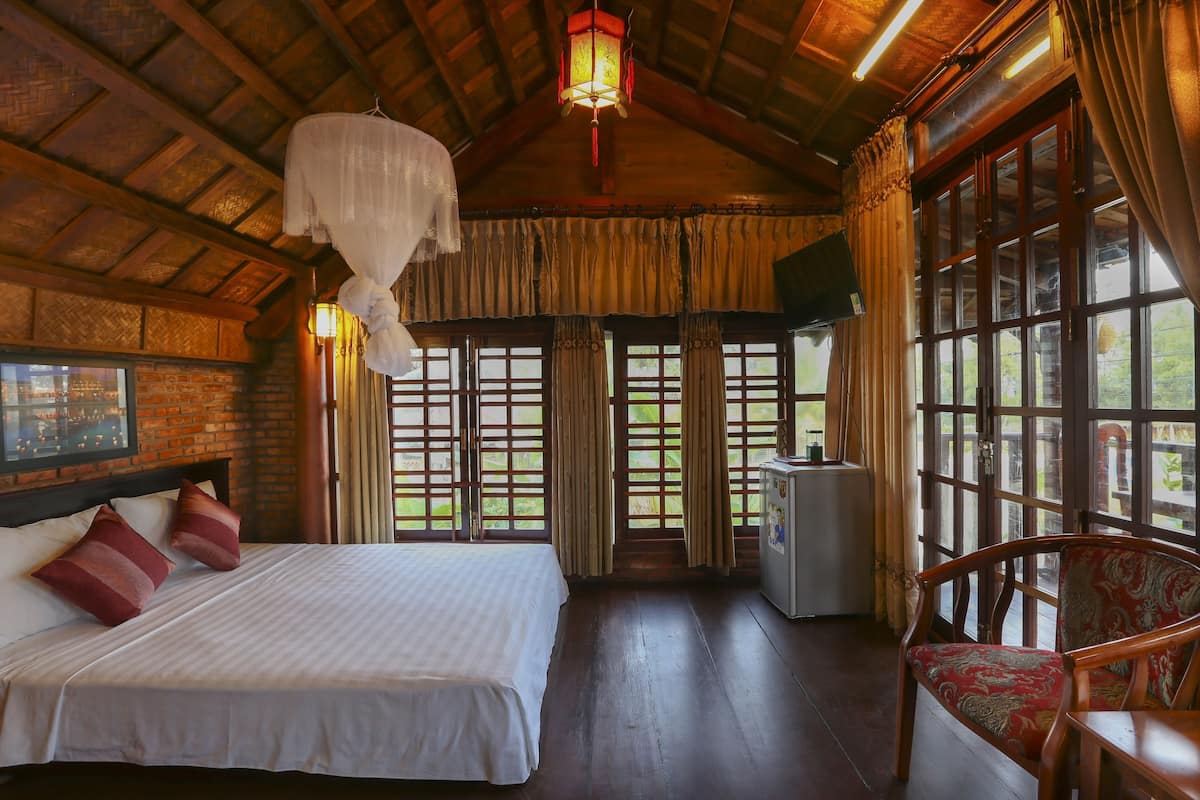 Deluxe Double Room, Balcony | Minibar, free cribs/infant beds, free WiFi, bed sheets
