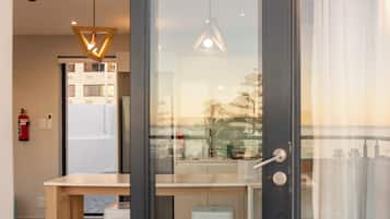 Deluxe Double Crash Pad | Premium bedding, in-room safe, free WiFi, bed sheets