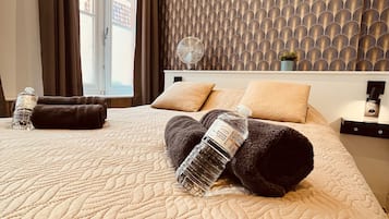Chambre Double | Couette en duvet d'oie, décoration personnalisée, chambres insonorisées