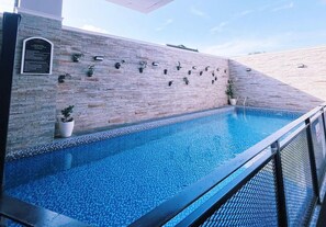 Indoor pool - Grand Kangen Hotel Urip Sumoharjo Yogyakarta (Yogyakarta)