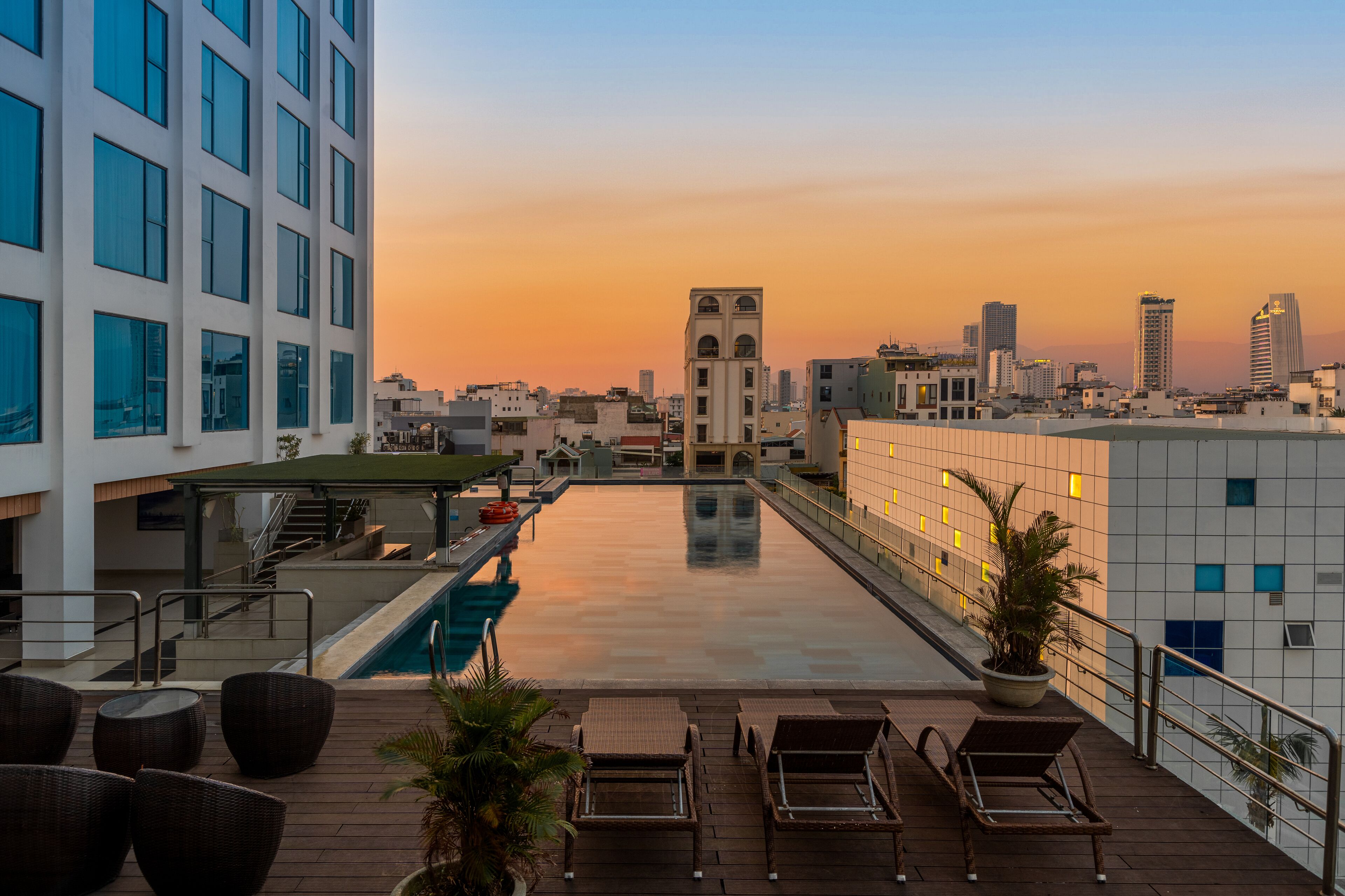 outdoor pool, pool loungers