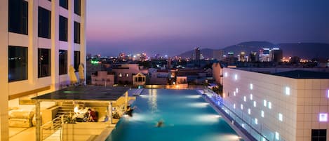 Outdoor pool, sun loungers