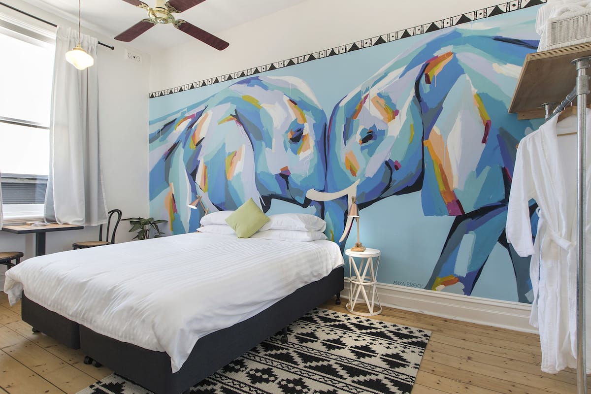 Elephant Suite - King Room Standard (Shared Bathroom)