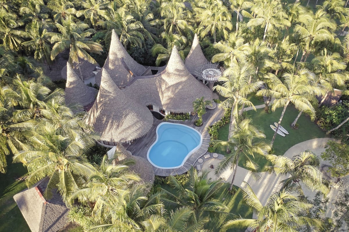 Master Perlah Villa | Garden