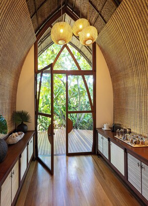Garden View Villa 2BR | 1 bedroom, minibar, in-room safe, desk