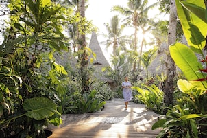 Couples treatment rooms, body treatments, body wraps, body scrubs