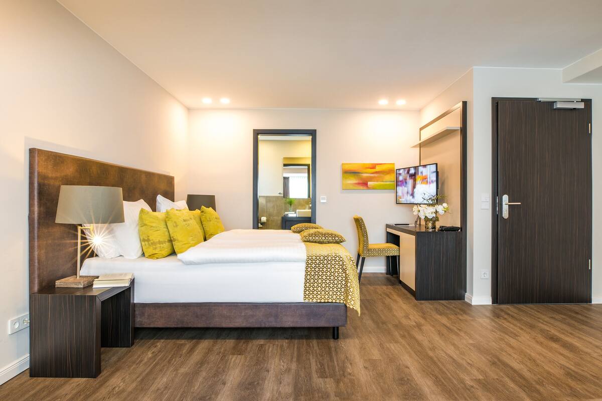 Family Double Room | 1 bedroom, in-room safe, individually decorated, individually furnished