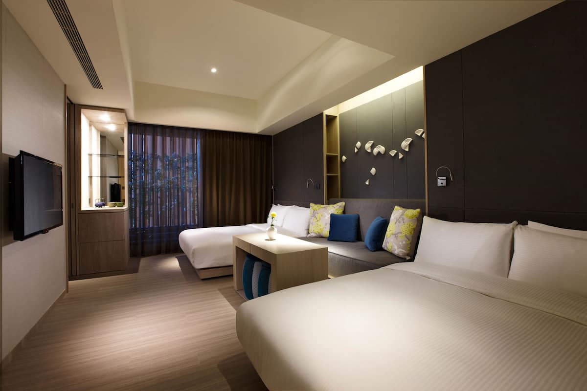 family twin | 1 bedroom, in-room safe, desk, soundproofing