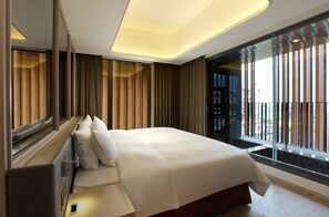 Deluxe Suite | In-room safe, desk, soundproofing, free cribs/infant beds - Wellspring by Silks Jiao Xi (Jiaoxi)