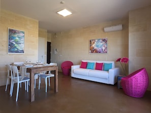 Penthouse Deluxe, 3 chambres, non-fumeur, vue mer | Coin séjour