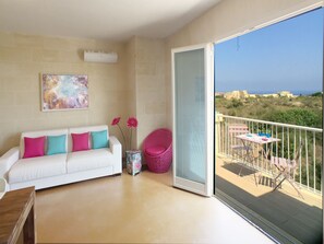 42-inch flat-screen TV with satellite channels, TV - Gozo Windmill Apartments (Qala)