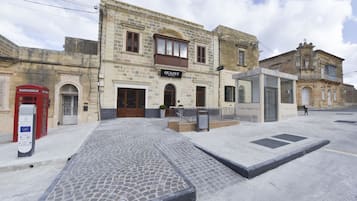 Extérieur