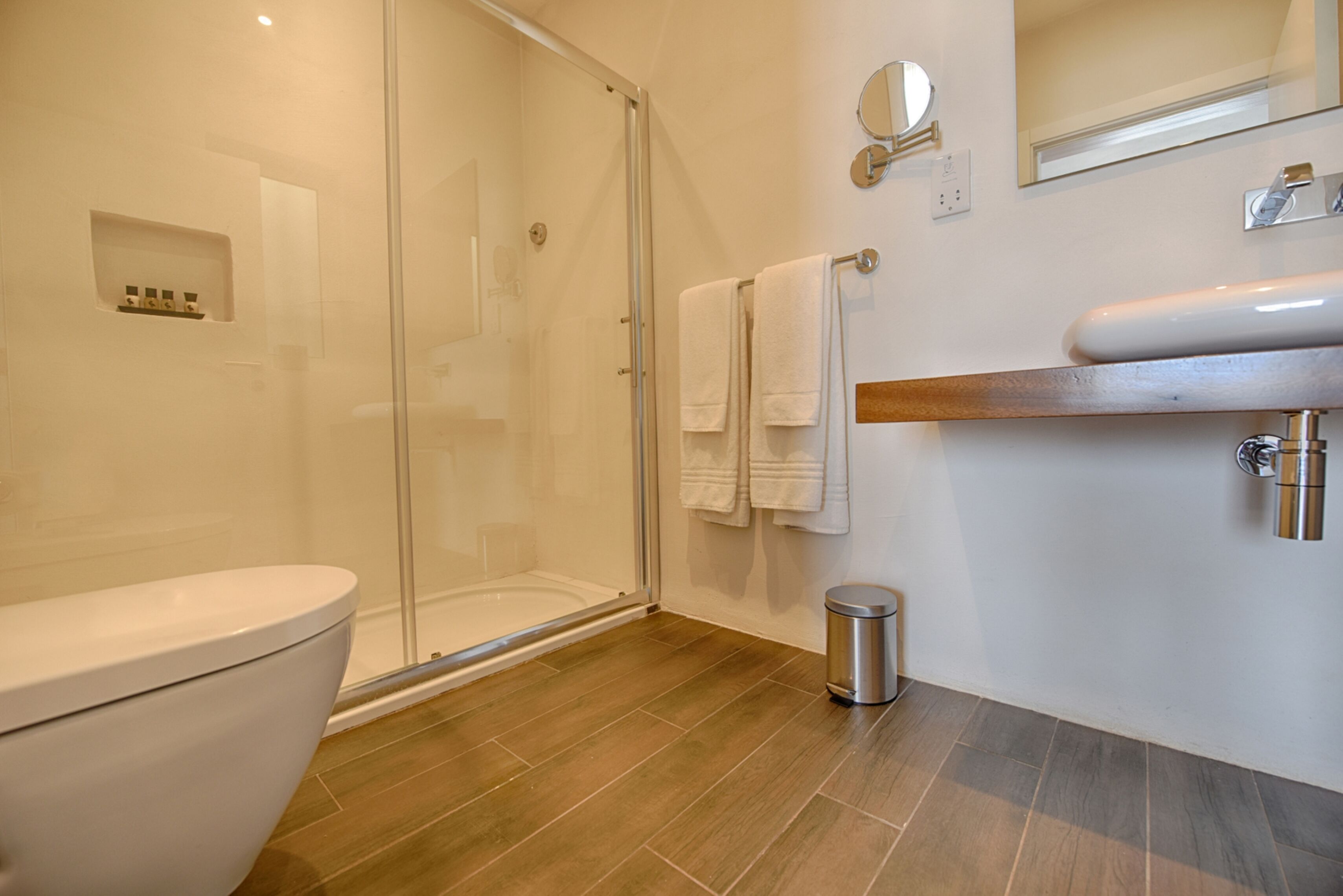 penthouse (suite) | bathroom | designer toiletries, hair dryer, towels, soap