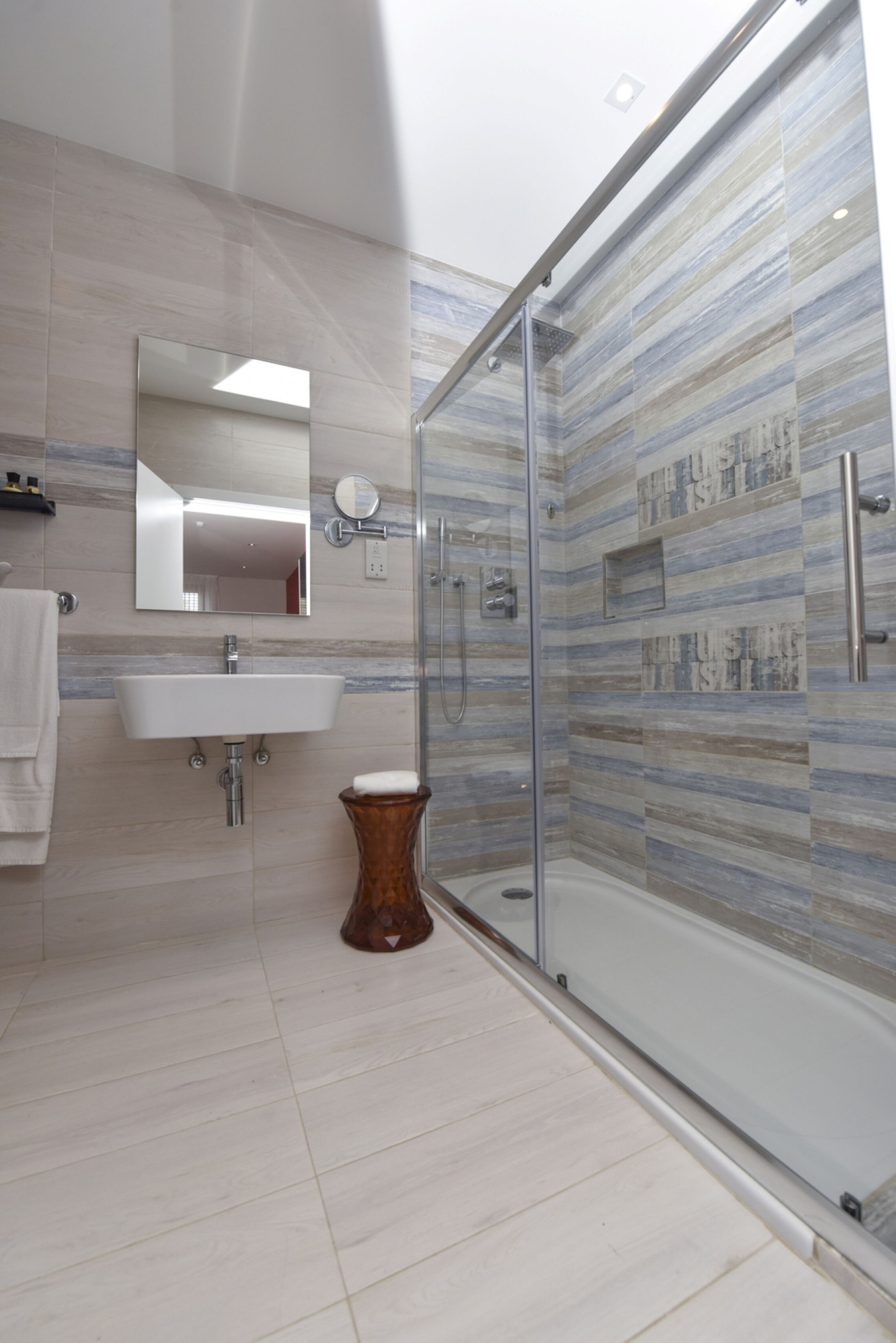 deluxe room (twin beds x2 available on request) | bathroom | designer toiletries, hair dryer, towels, soap