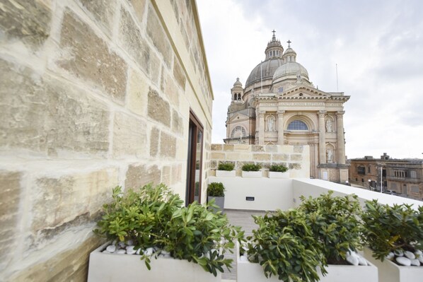Penthouse Suite | View from room - Quaint Boutique Hotel Xewkija (Xewkija)