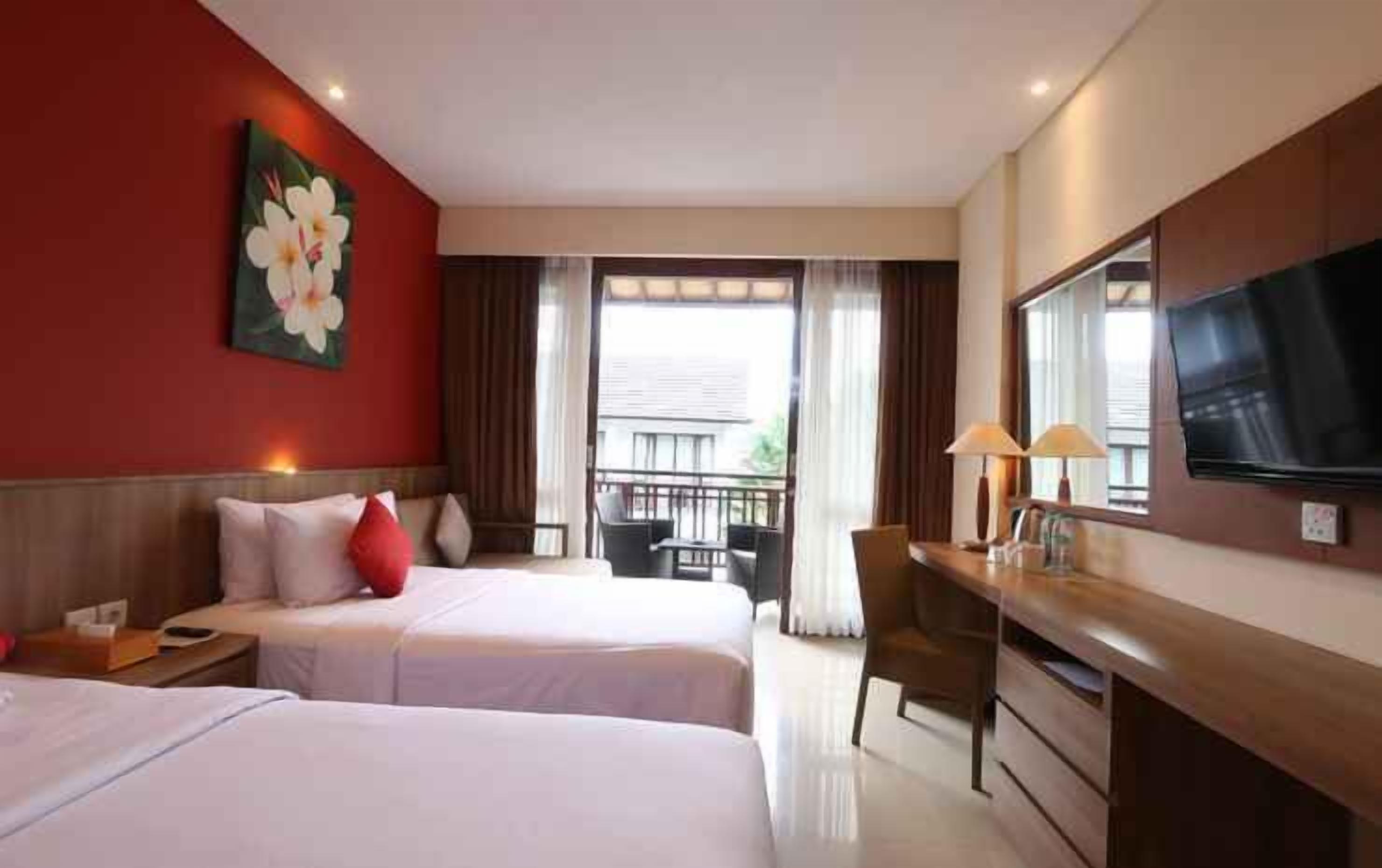 Minibar, in-room safe, desk, blackout curtains