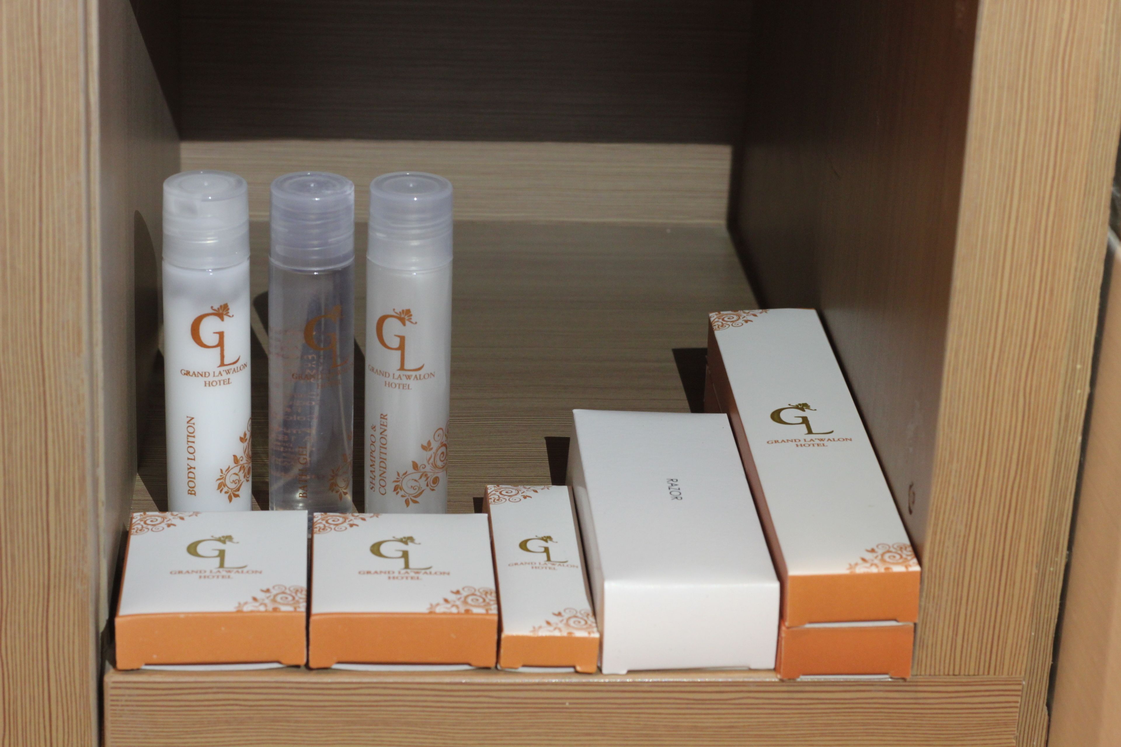 free toiletries, hair dryer, bidet, towels