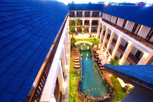 Grand La Walon Hotel