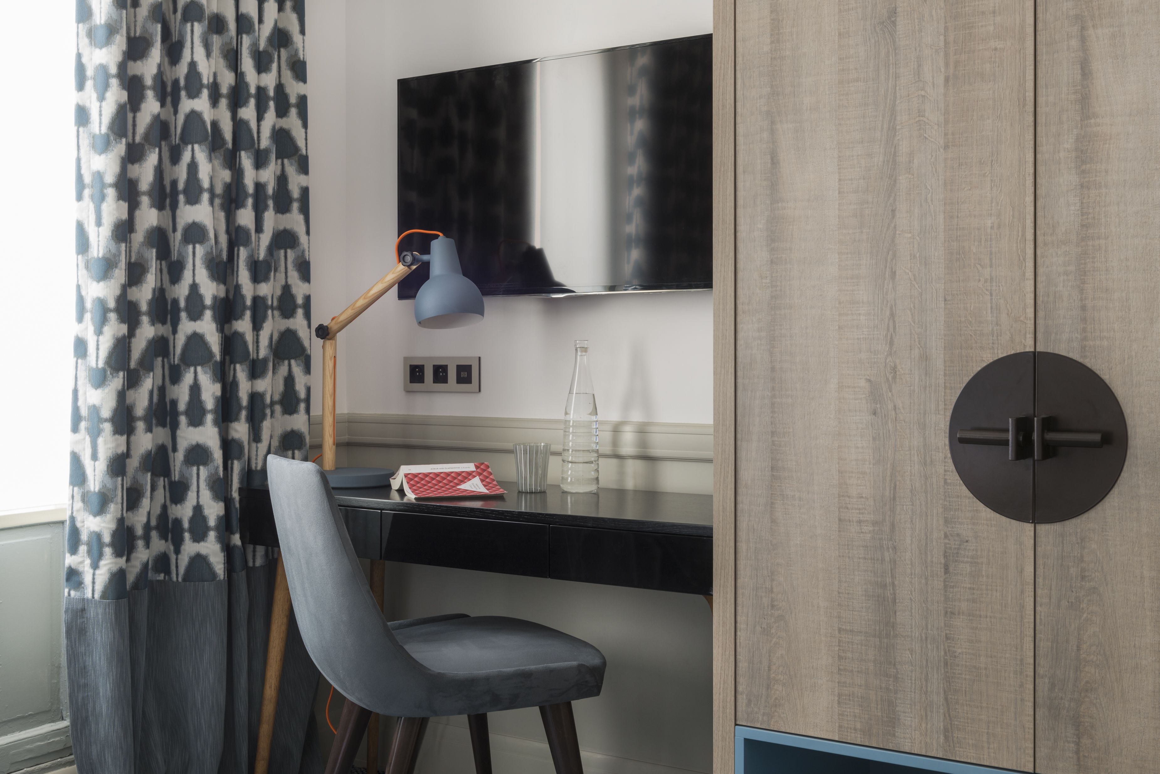 deluxe room | premium bedding, in-room safe, desk, blackout curtains