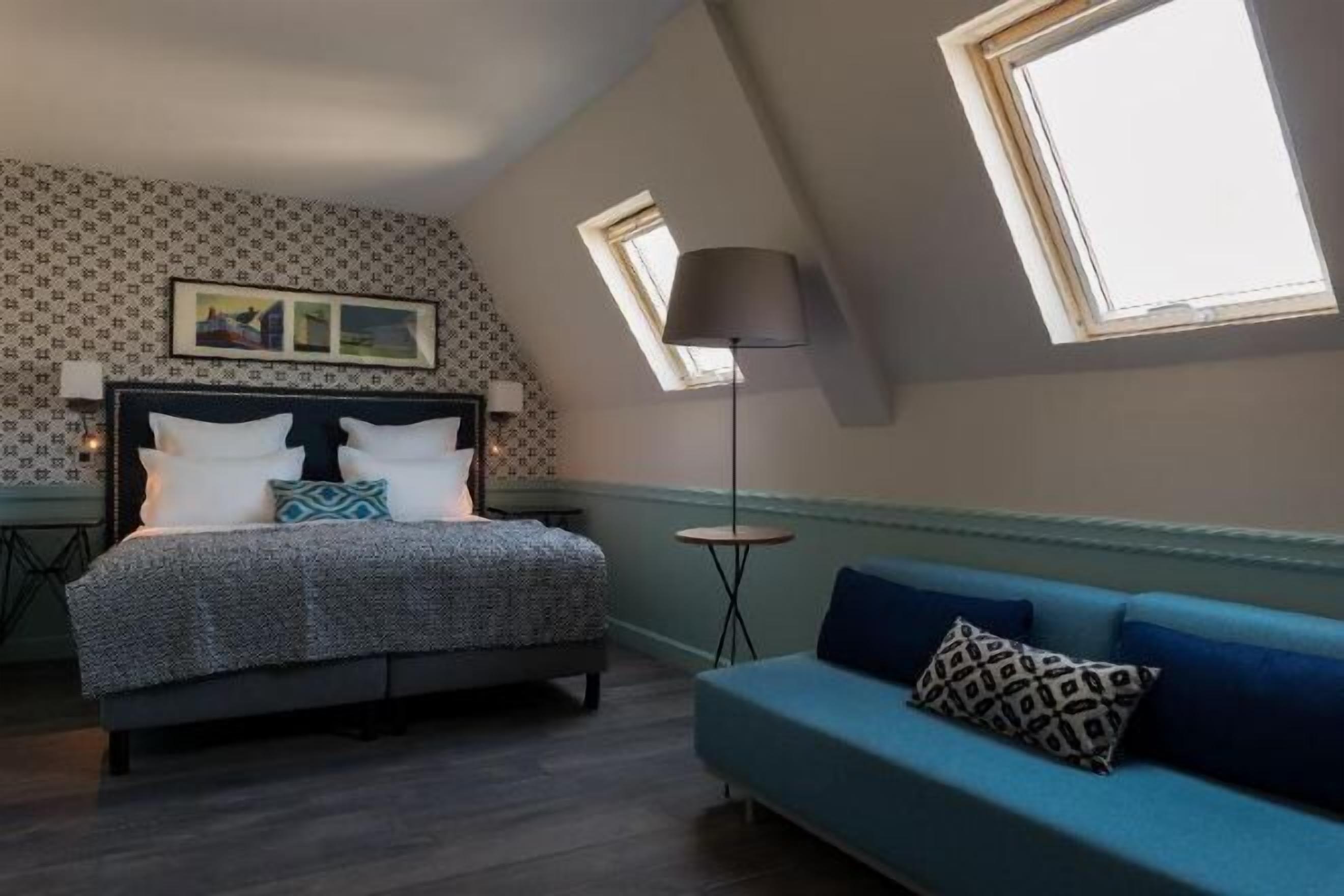 Sengetøy av topp kvalitet, safe på rommet og skrivebord