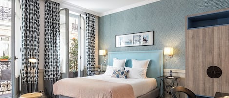 Club Room | Premium bedding, in-room safe, desk, blackout drapes