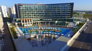Indoor pool, outdoor pool